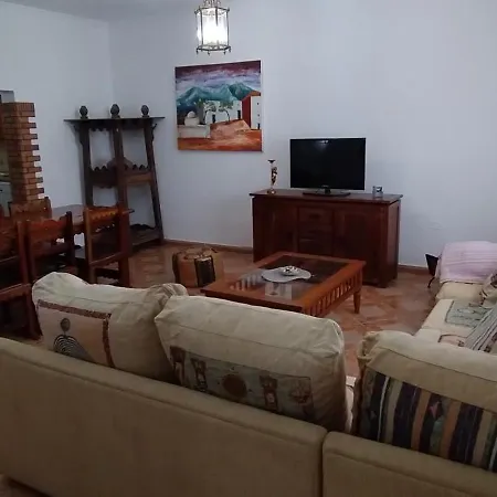 Casa M & A Nyaraló La Oliva